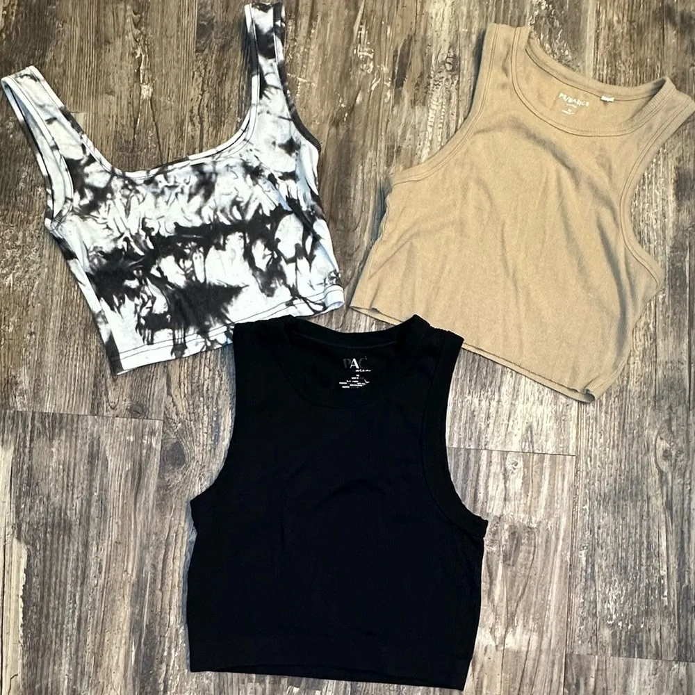 Lot of 3 black, black & white tie dye, tan sleeveless crop tops juniors‎ XS - Picture 12 of 12